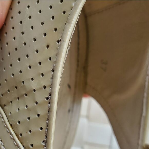 Tod's Patent Leather Heel Wedges  37 - Picture 6 of 8